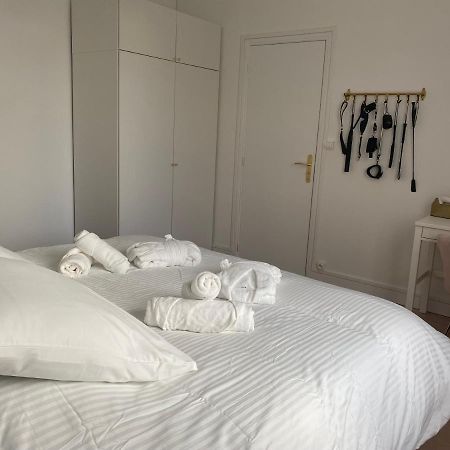 Escapade Romantique: Sauna Et Moments De Plaisir Rouen Exterior foto